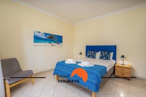 #269 T2 Bicos Flat R by Home Holidays