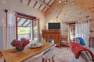 Villas Villa charmante a Beynac-et-Cazenac avec piscine privee : photos des chambres