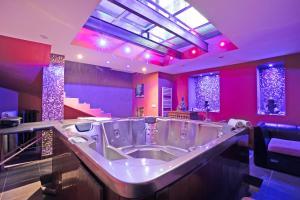 Apartment With Sauna At Border Of Monaco