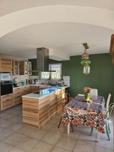 Villa typique entre terre et mer