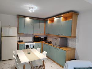 S & K GROUND FLAT in Vrilissia