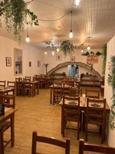 B&B / Chambres d'hotes Cafe du Commerce : photos des chambres