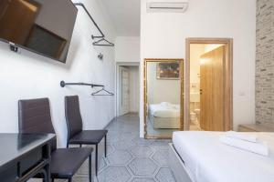 VG PANTHEON 5 STELLE Montecitorio Room