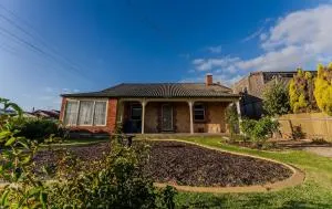 Summers Cottage - Port Noarlunga - Port Noarlunga