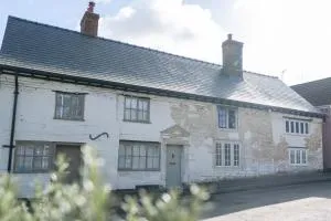 Seven Abbey Lane - Napton on the Hill