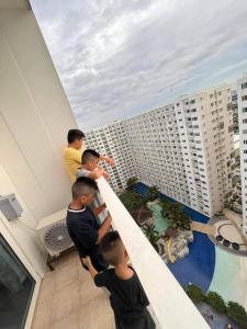 Good for 3 By Metro Staycation