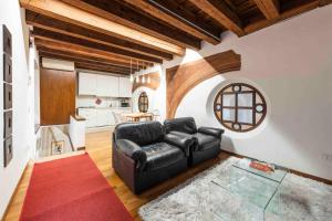 Leoncino 9 city apartment