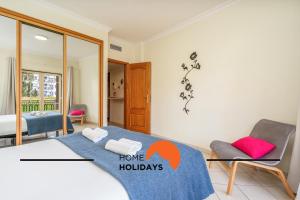 #272 T2 Bicos Flat J by Home Holidays