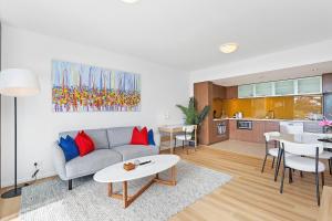 Sepal on the Strip - 1BDR - Parking