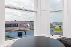 Superb Marina Hideaway