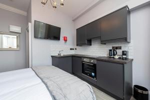 Superb Marina Hideaway