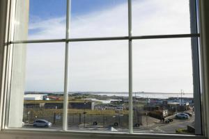 Beach Views Elegant & Modernised 5BD Period Home