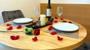 prime location! - 400m from the beach