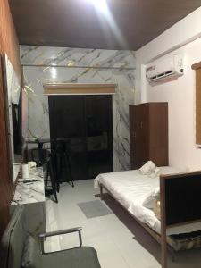 Charming City Rooms