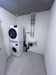 Luxury Studio 111 - Orange