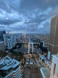 URBAN SKY HOME NEAR KLCC Complementary Breakfast