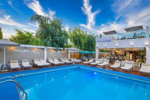 Kastro Beach Apartments