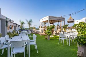 Kastro Beach Apartments