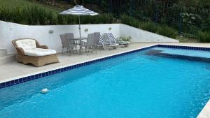 Linda casa martim de sá 5 dormitórios piscina Zara