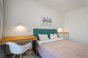 Petrovdom Apartments 7-13 in RC Manhattan City,Beresteiskyi 11