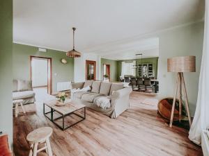 La Renardière du Chateau d Emines