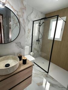 APARTAMENTOS LUNA solo FAMILIAS Y PAREJAS