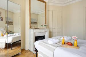 La Plume Suite A Haven of Peace in Montorgueil