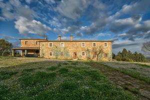 Agriturismo Le Sorbelle dOrcia con piscina