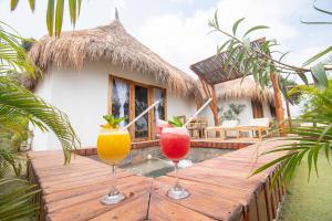 AMALIFE Beach Club & Hotel
