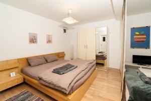 Design Studio 9 with private patio in central villa