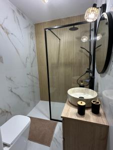 APARTAMENTO LUNA 1 SOLO FAMILIAS Y PAREJAS