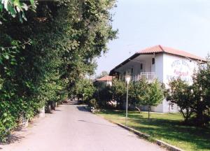 Hotel and Bungalows Kochili Olympos Greece