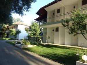 Hotel and Bungalows Kochili Olympos Greece