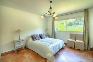 Villa spacieuse avec piscine à Coti-Chiavari