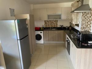 Westpointe 2 bedroom master ensuite comfy home