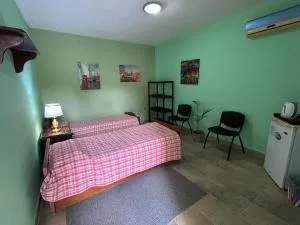 Alojamiento F & D - Quebrada de los Cuervos