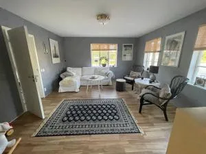 Örnboet - Nyrenoverad, mysig och central lägenhet - Moholm