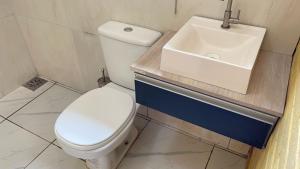 Flat com vista espetacular área central-cozinha completa-AR- 2 banheiros- casais - grupos ou familias ou empresas