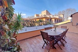 4BNB - Navona Rooftop