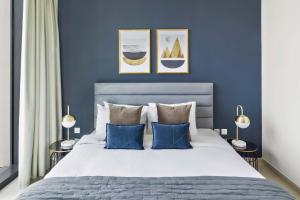 Silkhaus Vacation Homes modern Boulevard 1BDR near Burj Khalifa in Downtown