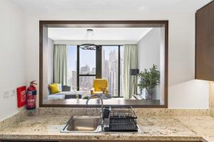 Silkhaus Vacation Homes modern Boulevard 1BDR near Burj Khalifa in Downtown