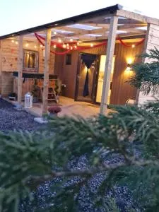 Pond Beach Hazel with hot tub - Ballycolla