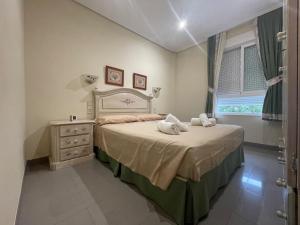 Apartamento en Arenales del Sol con terraza y vistas al mar