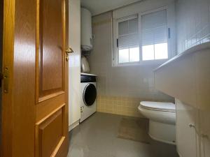 Apartamento en Arenales del Sol con terraza y vistas al mar