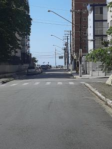 Apartamento 100 metros da praia na Guilhermina Praia Grande