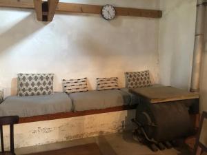 Maisons de vacances Maison accueillante avec jardin a Sainte-Suzanne : photos des chambres