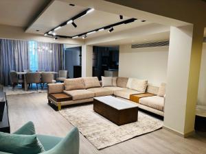 Luxury apartment 2BR Gardenia City