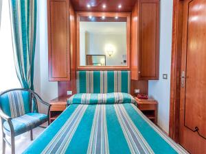 Single Room room in Raeli Hotel Lux