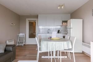 Cozy studio with harbor view in Blankenberge