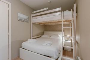 Cozy studio with harbor view in Blankenberge